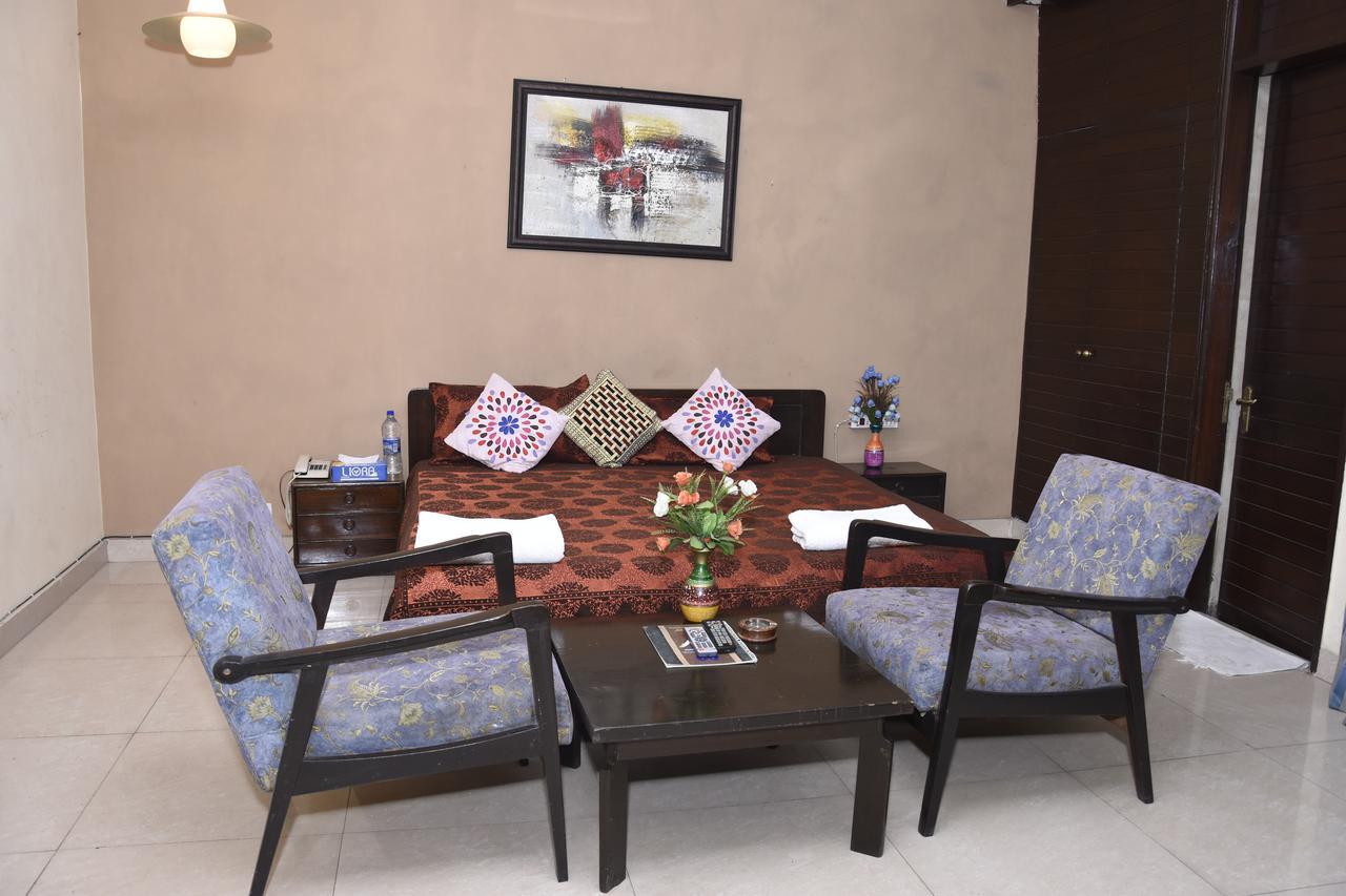 Modipur Hotel Rāmpur Eksteriør bilde