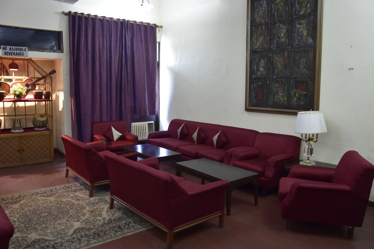 Modipur Hotel Rāmpur Eksteriør bilde