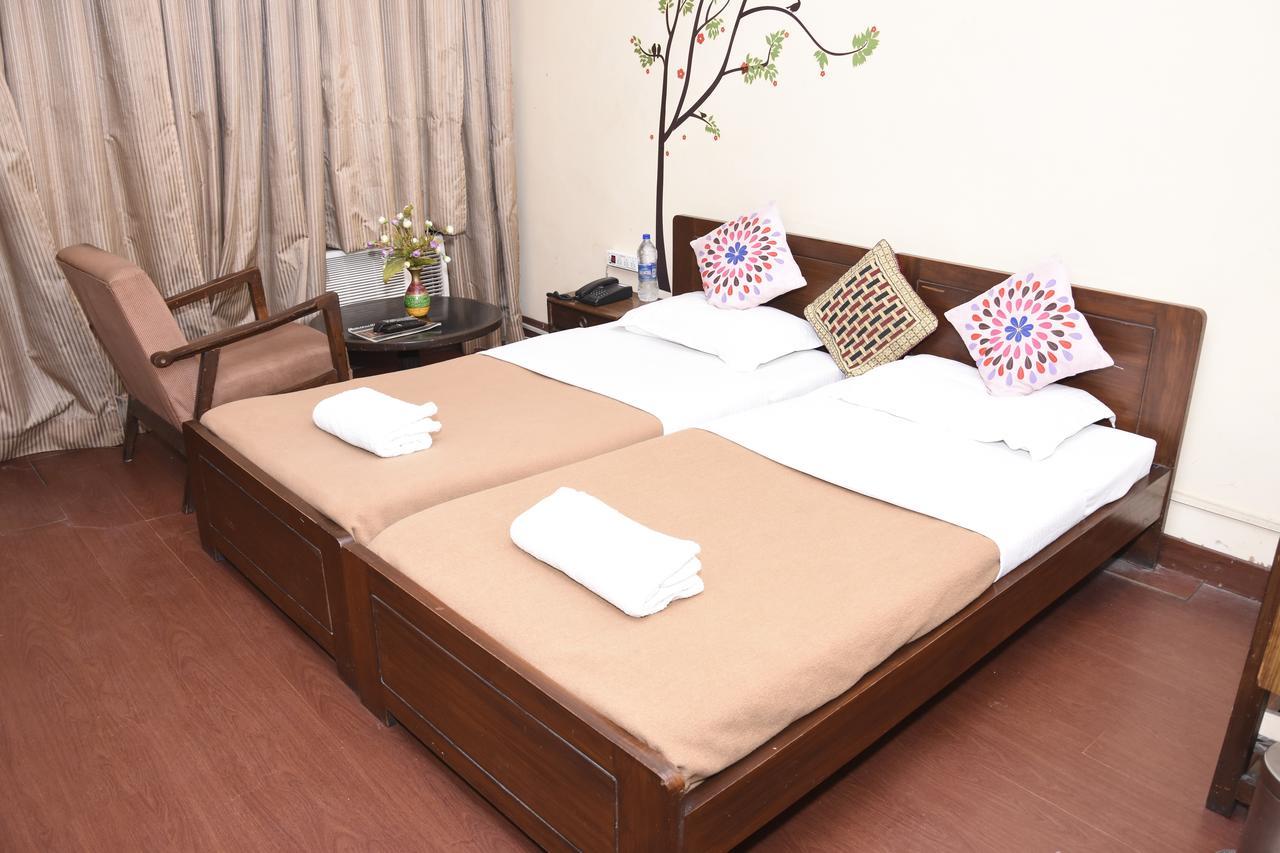 Modipur Hotel Rāmpur Eksteriør bilde